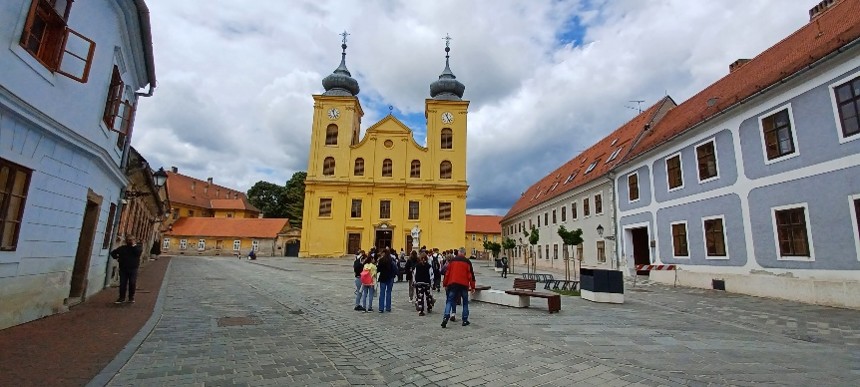 Szent Mihály templom- Esszék